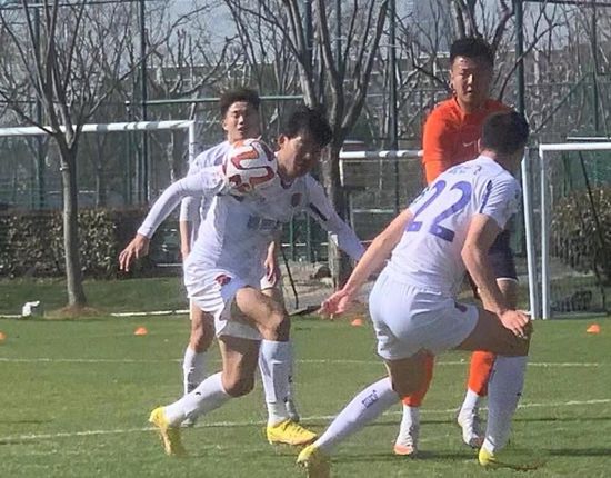 免费国产一区二区三区