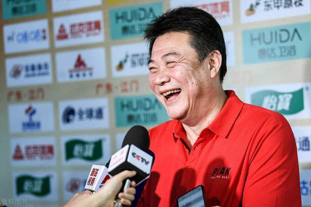 胸啊嗯~出奶了游戏